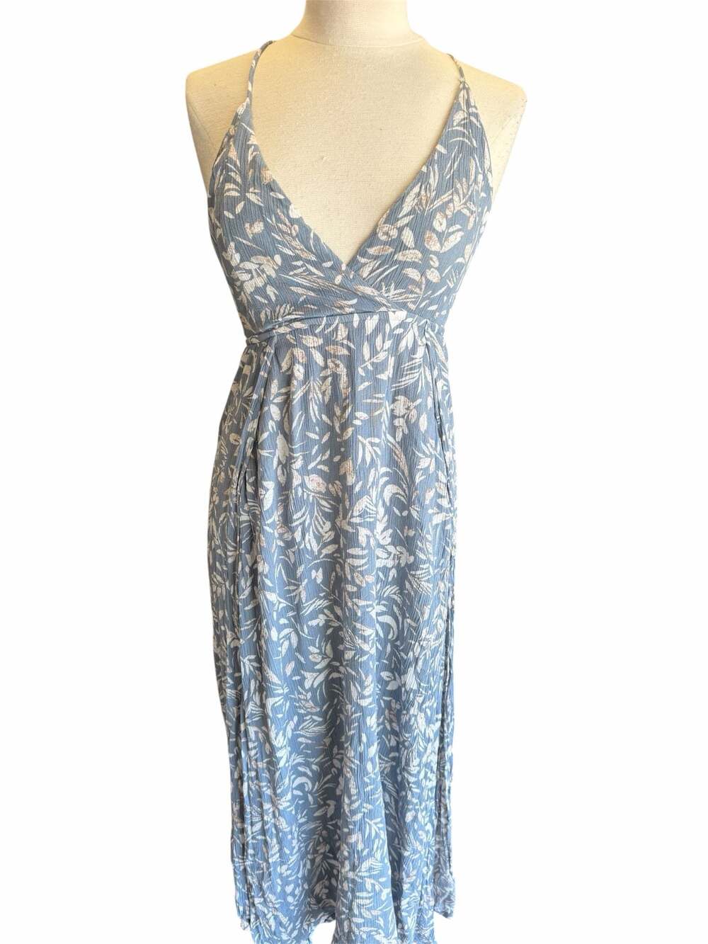 Lulus Blue Floral Print Halter Neck Maxi Dress with Slit